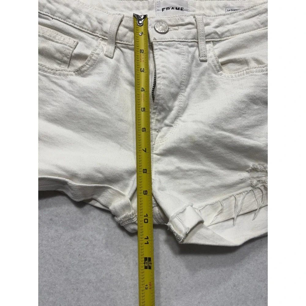 FRAME Le Grand Garcon Boyfriend Denim Shorts White 27 LGGSH470 Frayed Cut Off